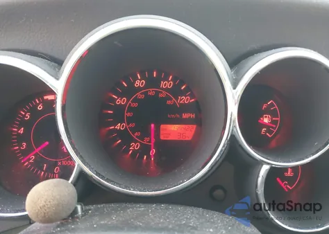 2003 Pontiac Vibe from USA, damaged, VIN 5Y2SL64863Z465448